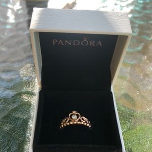 Gently used Pandora Princess Tiara Ring 💍 👑